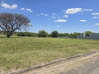 Lote financiado en Oro Verde zona Inta loteo Algarrobos