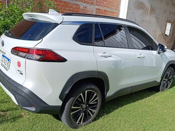 COROLLA CROSS SEG HIBRID IMPECABLE
