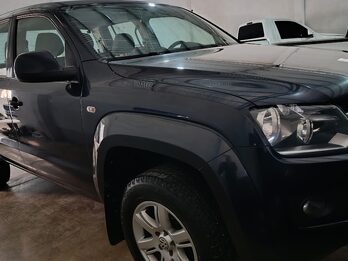 AMAROK UNICO DUEÑO 4X2 TRENDLINE 180HP