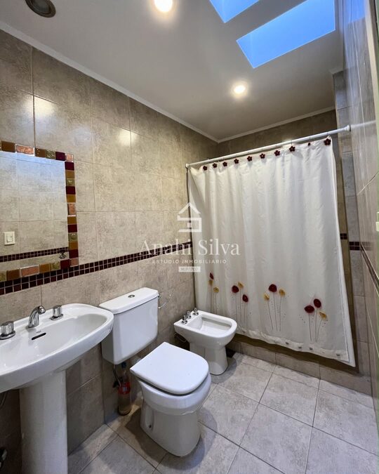 Casa en venta calle Perú