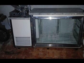 HELADERA EXHIBIDORA MOSTRADOR