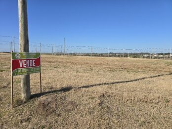 Lote en Oro Verde Loteo Santa Ana barrio El triangular