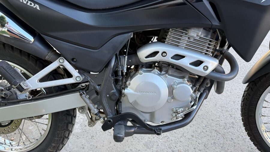 Vendo Honda Falcon 2015 impecable