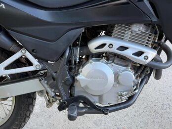 Vendo Honda Falcon 2015 impecable