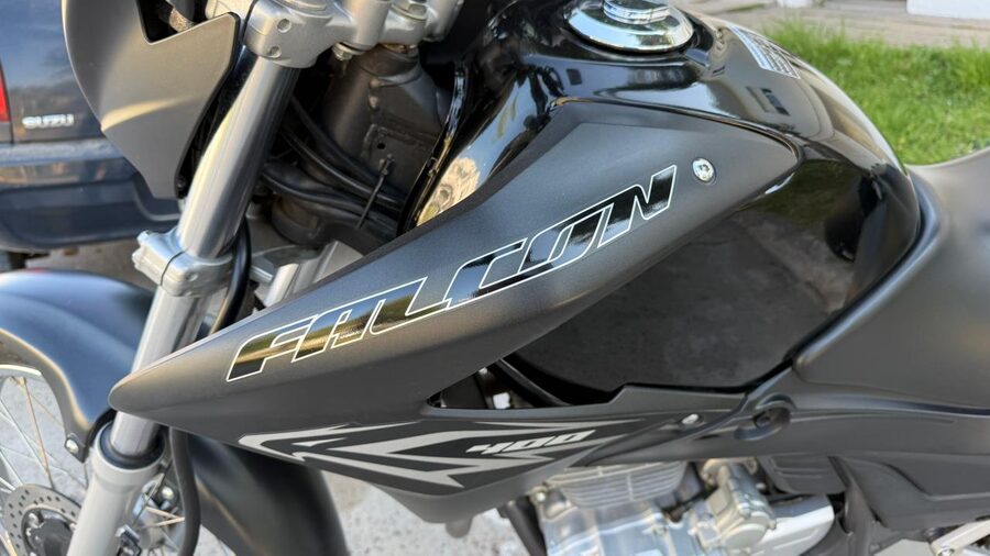 Vendo Honda Falcon 2015 impecable