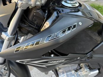 Vendo Honda Falcon 2015 impecable