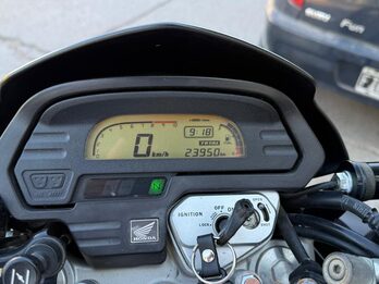 Vendo Honda Falcon 2015 impecable