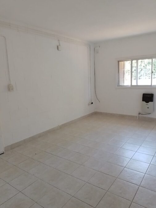 Monoambiente en alquiler planta baja Oro Verde