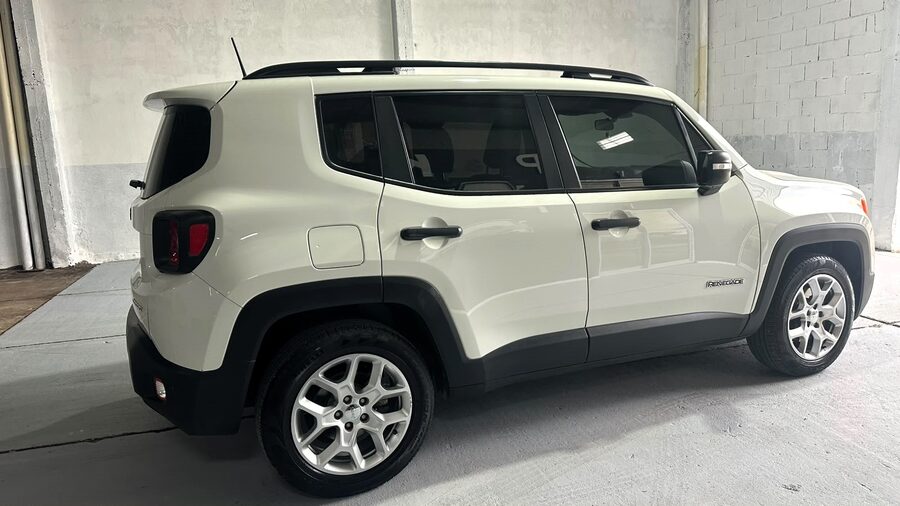 IMPECABLE RENEGADE SPORT !!! POSIBILIDAD CUOTAFIJA!
