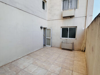 ALQUILER CENTRICO DE UN DORMITORIOS CON PATIO