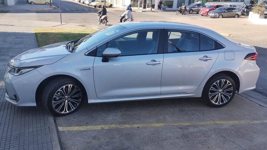 Toyota Corolla Seg Hev en Garantia