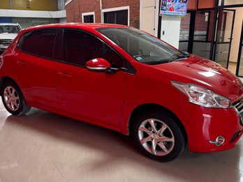PEUGEOT 208 ALLURE TOCH CREM