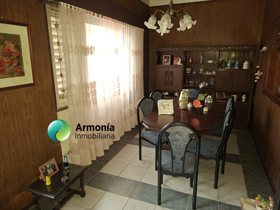 Vendo casa 2 dorm. Calle Millan a 4 cuadras esc Don bosco