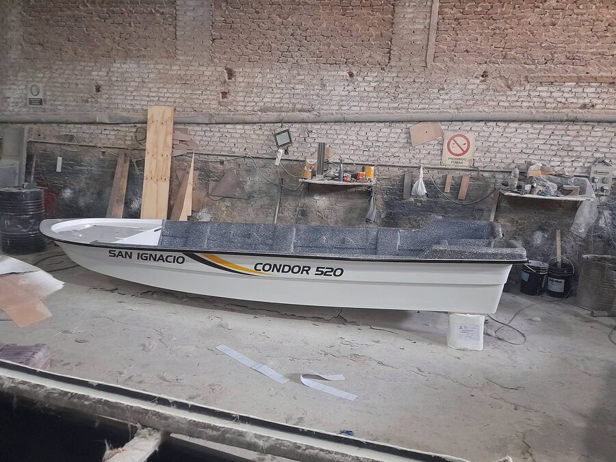 LANCHA TRACKE CONDOR 520 BASE 1