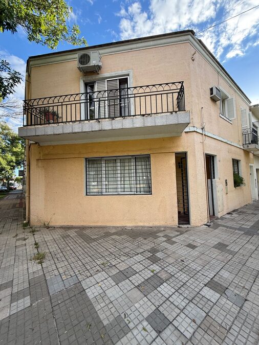 En venta departamento dos dormitorios , dos baños , planta baja !