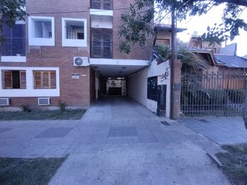 2 dormitorios con gran patio y asador | Salta y Nogoyá – Paraná o