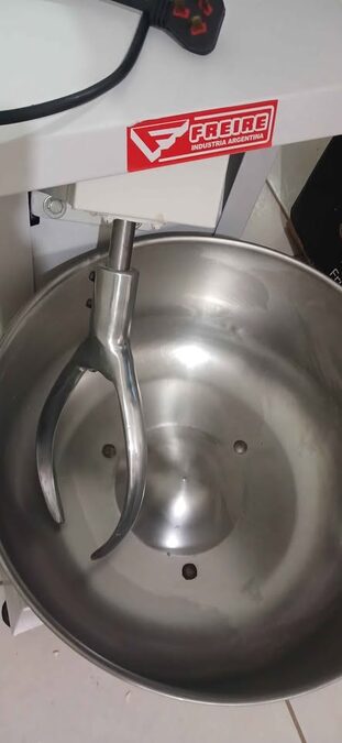 AMASADORA 20KG