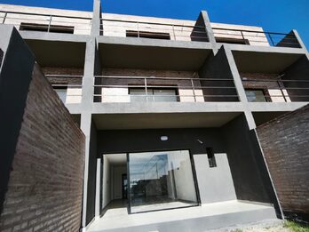 Triplex Frente al Río..3 dormitorios