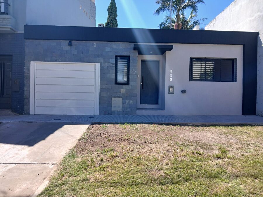 CASA ZONA Hospiatl SAN ROQUE EN ALQUILER EN PARANÁ – A ESTRENAR