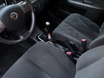 NISSAN TIIDA VISIA 2014 MANUAL PERMUTO FINANCIO