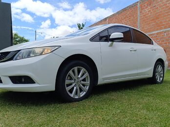 CIVIC LXS CAJA 6TA VENDO PERMUTO FINANCIO