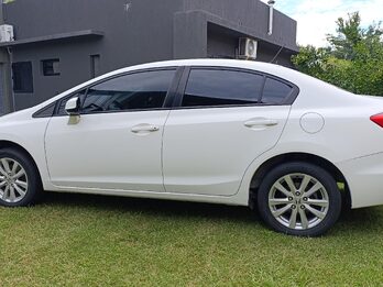 CIVIC LXS CAJA 6TA VENDO PERMUTO FINANCIO