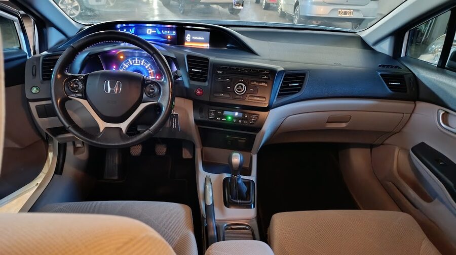CIVIC LXS CAJA 6TA VENDO PERMUTO FINANCIO