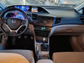 CIVIC LXS CAJA 6TA VENDO PERMUTO FINANCIO