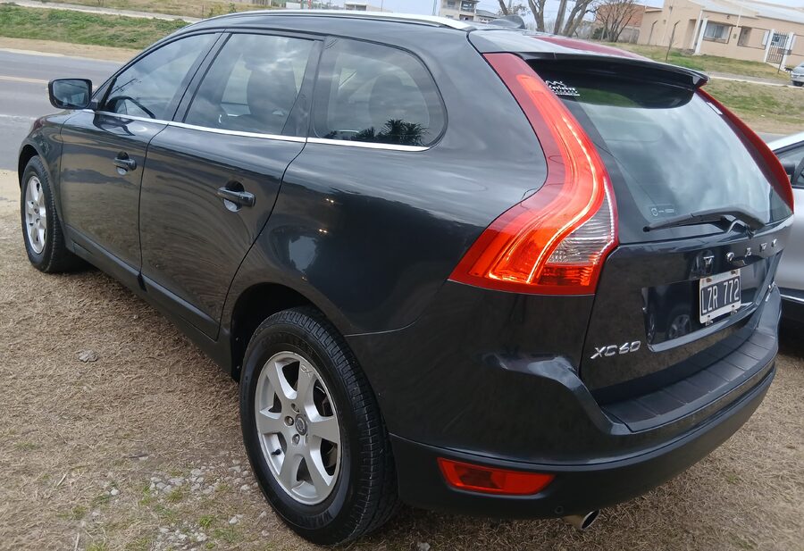 Volvo XC60 3.0L turbo 6cil. Nafta