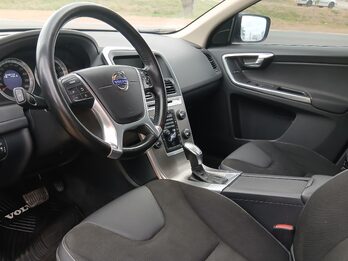 Volvo XC60 3.0L turbo 6cil. Nafta