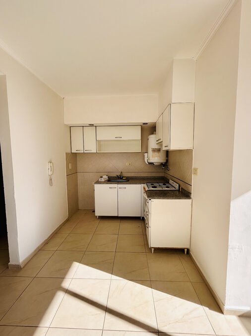 ALQUILER - UN DORM C/NOGOYA Y SALTA