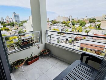VENTA - Dpto dos dormitorios con cochera - Catamarca 347