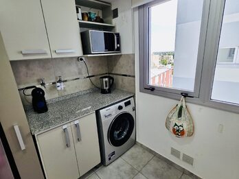 VENTA - Dpto dos dormitorios con cochera - Catamarca 347