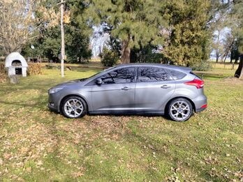 Ford Focus -  version full - 55.000 km - Particular.  2017