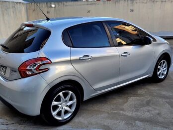 Vendo Peugeot 208