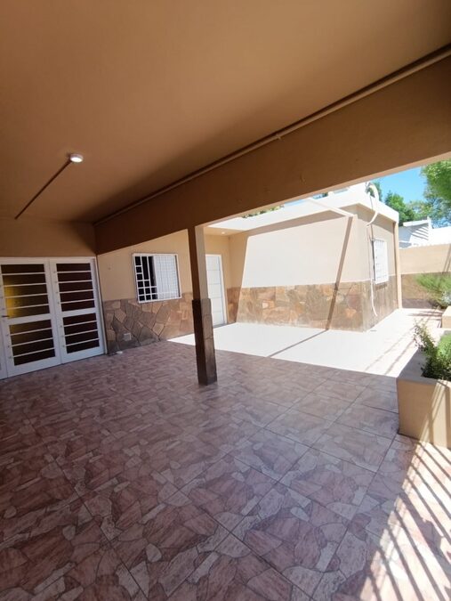 CASA EN ALQUILER / ZONA : BLAS PARERAA Y AVDA DON BOSCO