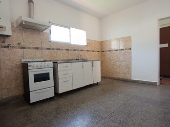 CASA EN ALQUILER / ZONA : BLAS PARERAA Y AVDA DON BOSCO
