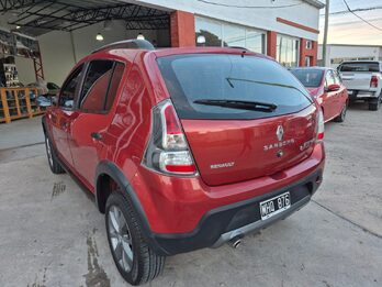 Stepway 1.6  2013 147.000km. Vendo o permuto mayor-menor