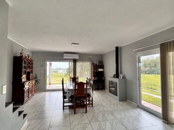 CASA 3 DORM EN SUITE - ZONA ACCESO NORTE, POSIBILIDAD DE FINANCIACIÓN.