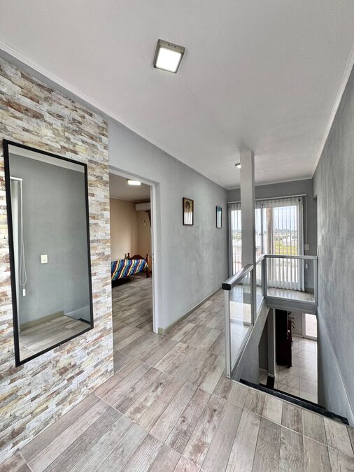 CASA 3 DORM EN SUITE - ZONA ACCESO NORTE, POSIBILIDAD DE FINANCIACIÓN.