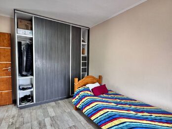 CASA 3 DORM EN SUITE - ZONA ACCESO NORTE, POSIBILIDAD DE FINANCIACIÓN.