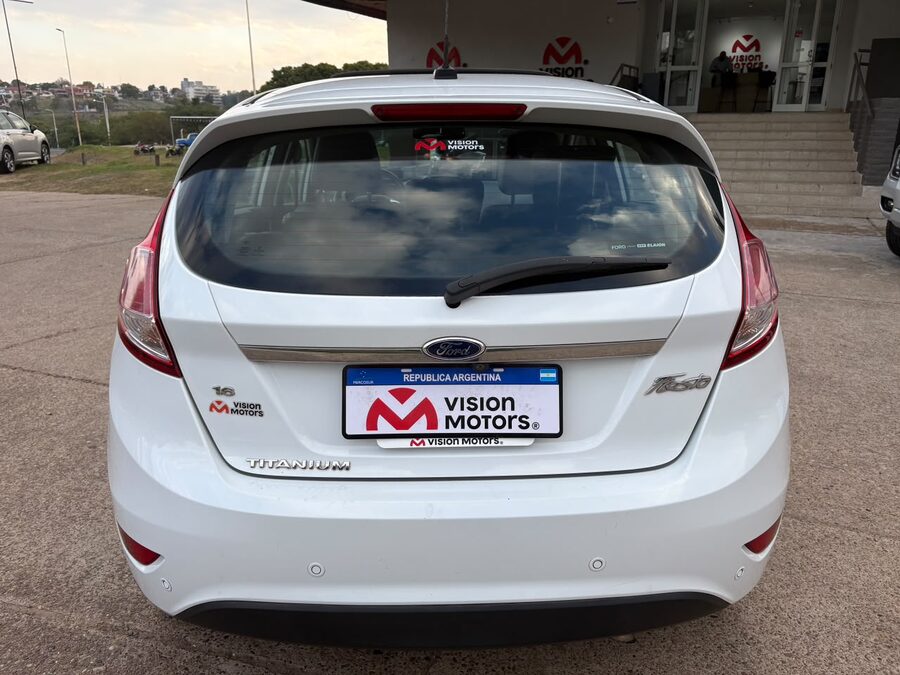 FORD Fiesta 1.6L Titanium Powershift