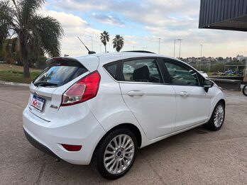 FORD Fiesta 1.6L Titanium Powershift