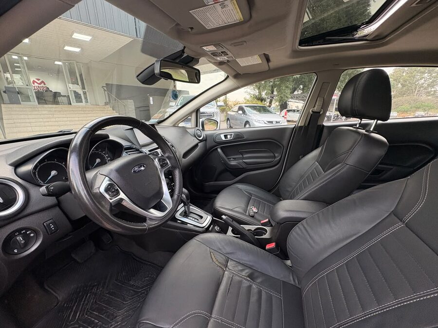 FORD Fiesta 1.6L Titanium Powershift