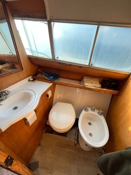 VENDO BARCO PAGLIETINI 850 CON 2 MERCRUISER