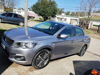 Peugeot 301 1.6 nafta