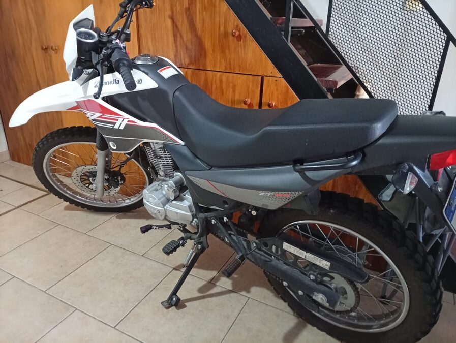 Vendo Zanella zt 150 2023. Impecable!! 5200 km