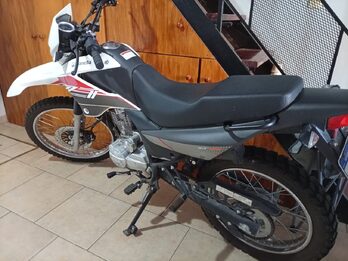 Vendo Zanella zt 150 2023. Impecable!! 5200 km