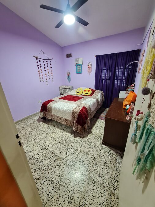 Casa de 7 dormitorios/2 cocinas y mucho mas.