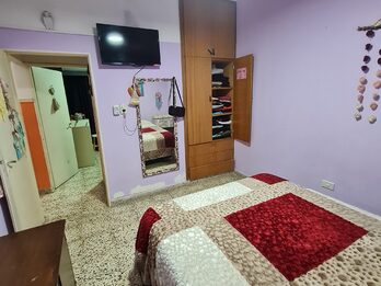 Casa de 7 dormitorios/2 cocinas y mucho mas.